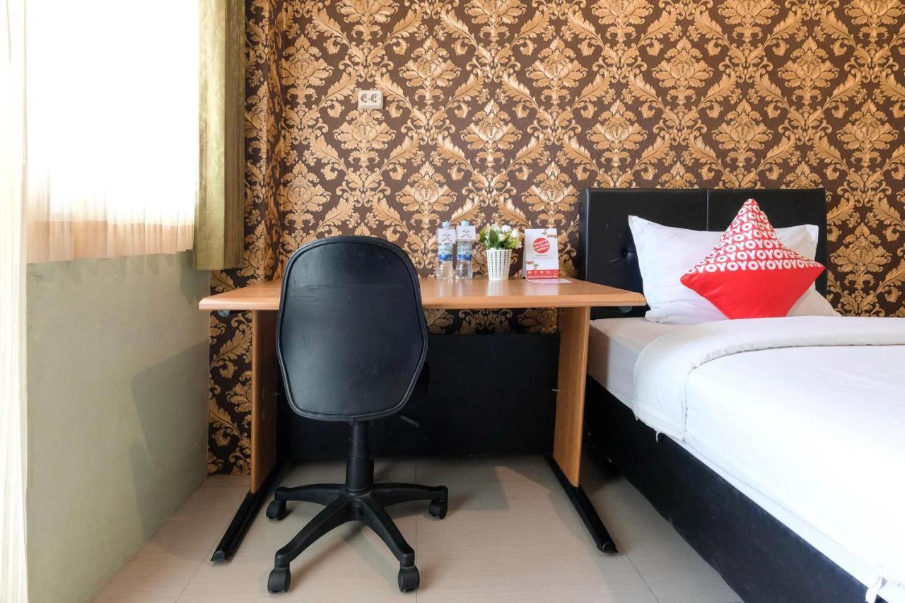 Oyo 338 Guest House Omah Manahan Syariah スラカルタ エクステリア 写真