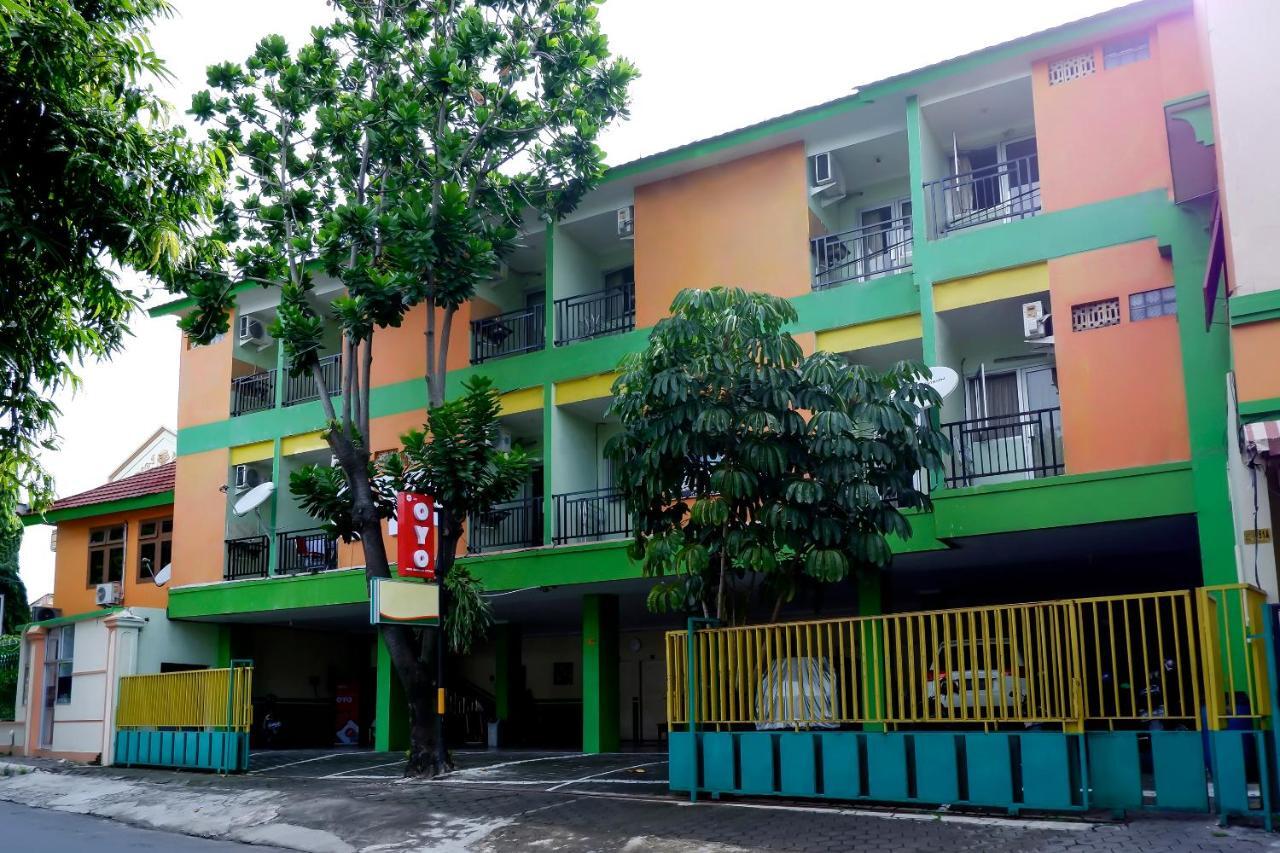 Oyo 338 Guest House Omah Manahan Syariah スラカルタ エクステリア 写真